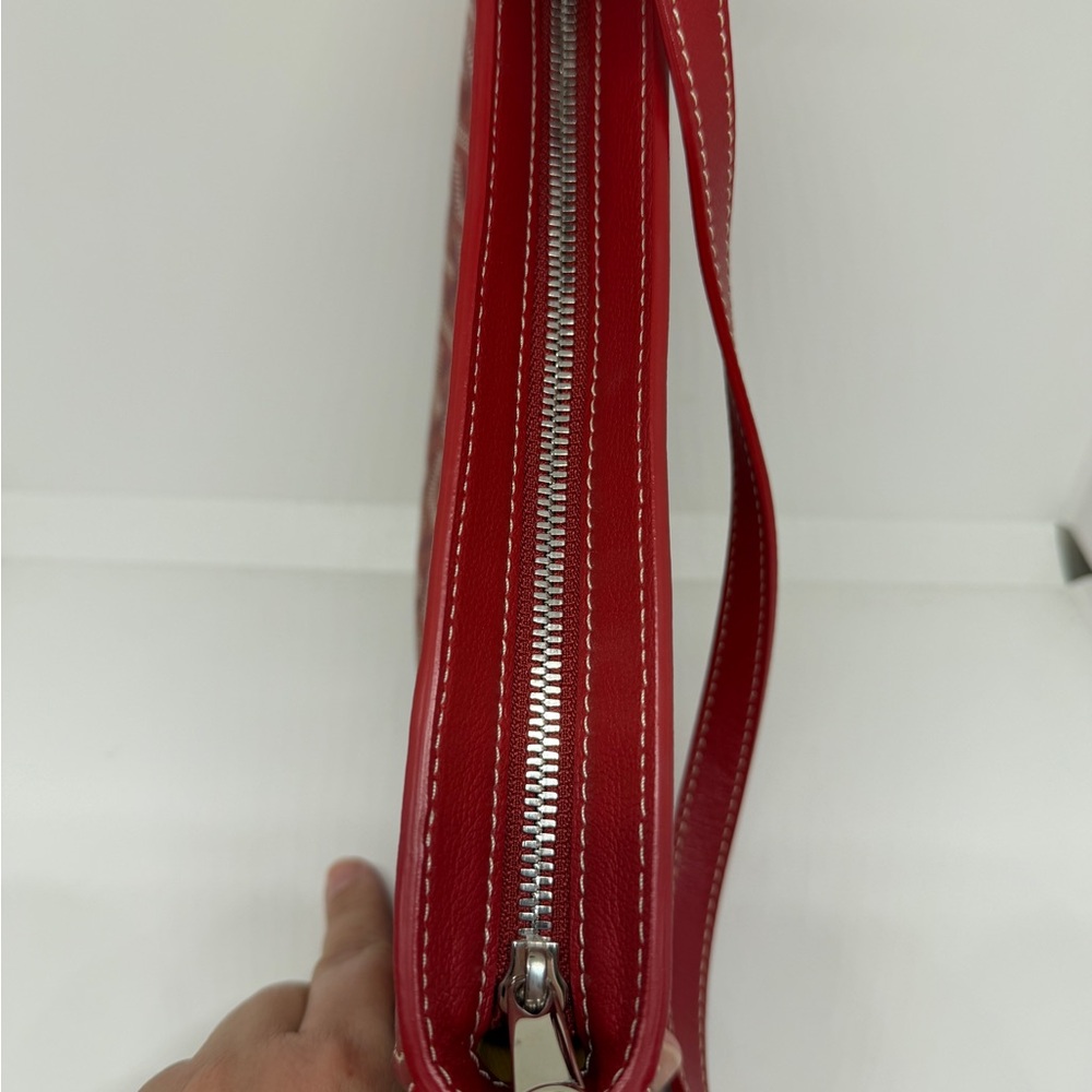 Authentic Goyard Hirondelle Shoulder Handbag in Red - Picture 6 of 13